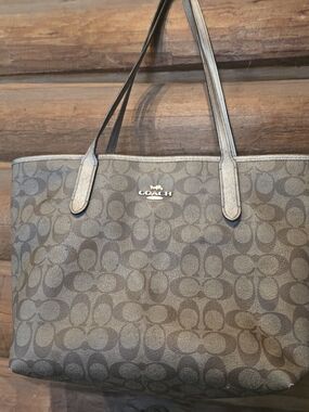 Coach Signature Logo Tote in Brown and Tan